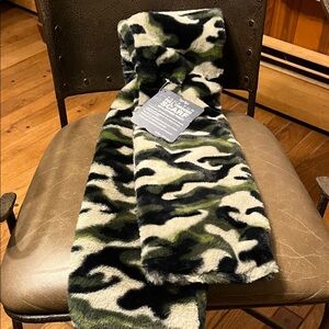 Camouflage Faux Fur Scarf